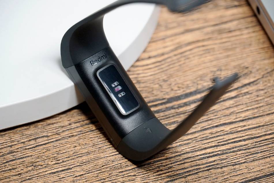 Xiaomi'nin Uygun Fiyatlı Redmi Band'dan İlk Kullanıcı Fotoğrafları  5