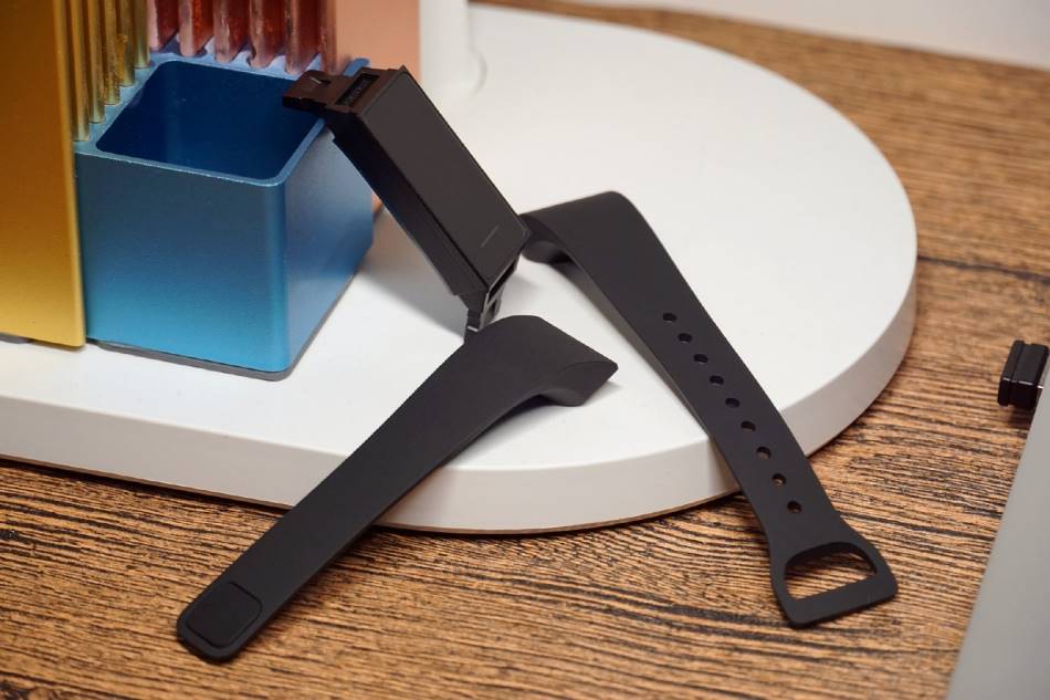 Xiaomi'nin Uygun Fiyatlı Redmi Band'dan İlk Kullanıcı Fotoğrafları  7
