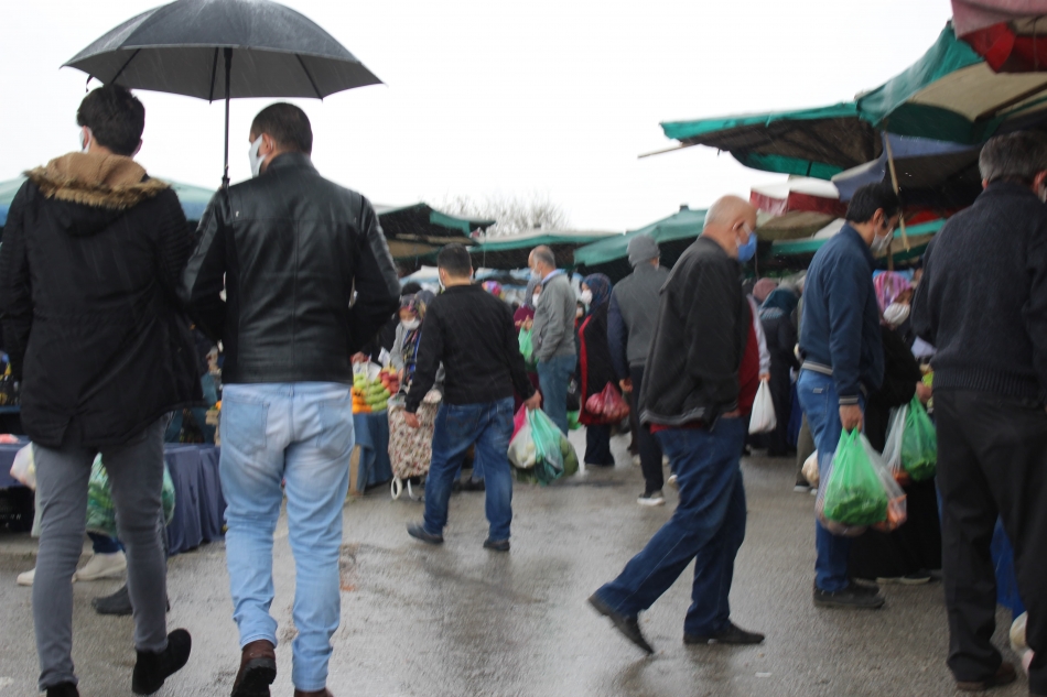 Türkiye korona günlerinde #EvdeKalmıyor 9