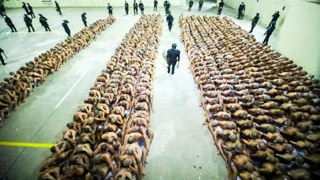 Hapishanede ürküten görüntüler 1