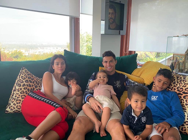 Ronaldo'nun malikanesi! 12