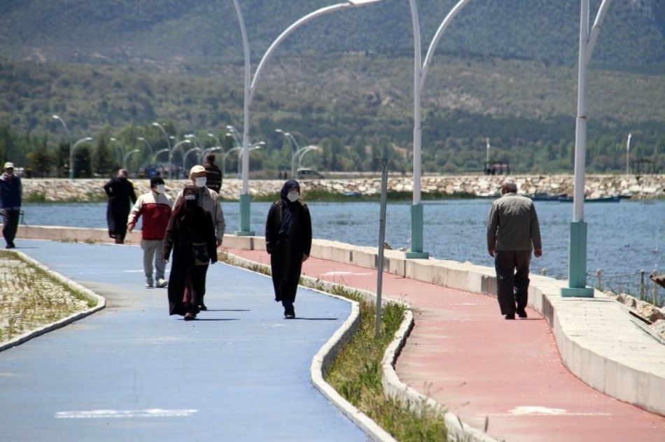 65 yaş ve üstü vatandaşların nefes izninden görüntüler 12
