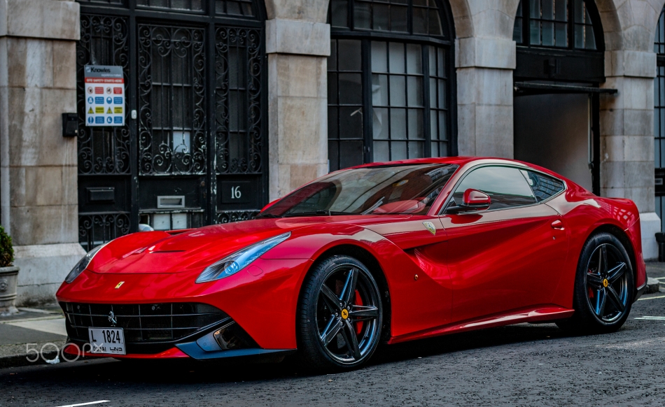 Burası Kağıthane! 5 Milyonluk Ferrari'yi bırakıp gitti! 5