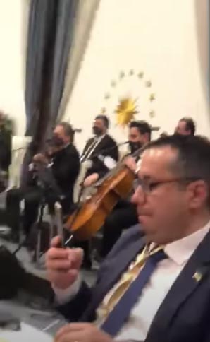 Saray'daki yemek tartışma konusu oldu 3