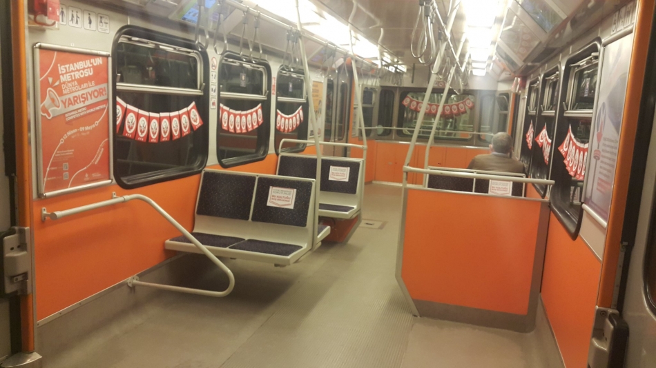 İstanbul Büyükşehir Belediyesi, metro ve tramvayları Atatürklü Türk Bayrakları ile süsledi 11